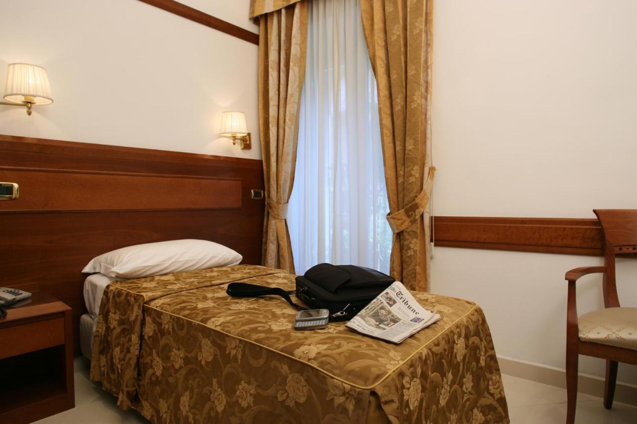 San Carlo Hotel 3*