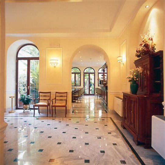 Hotel Astoria Garden 3*
