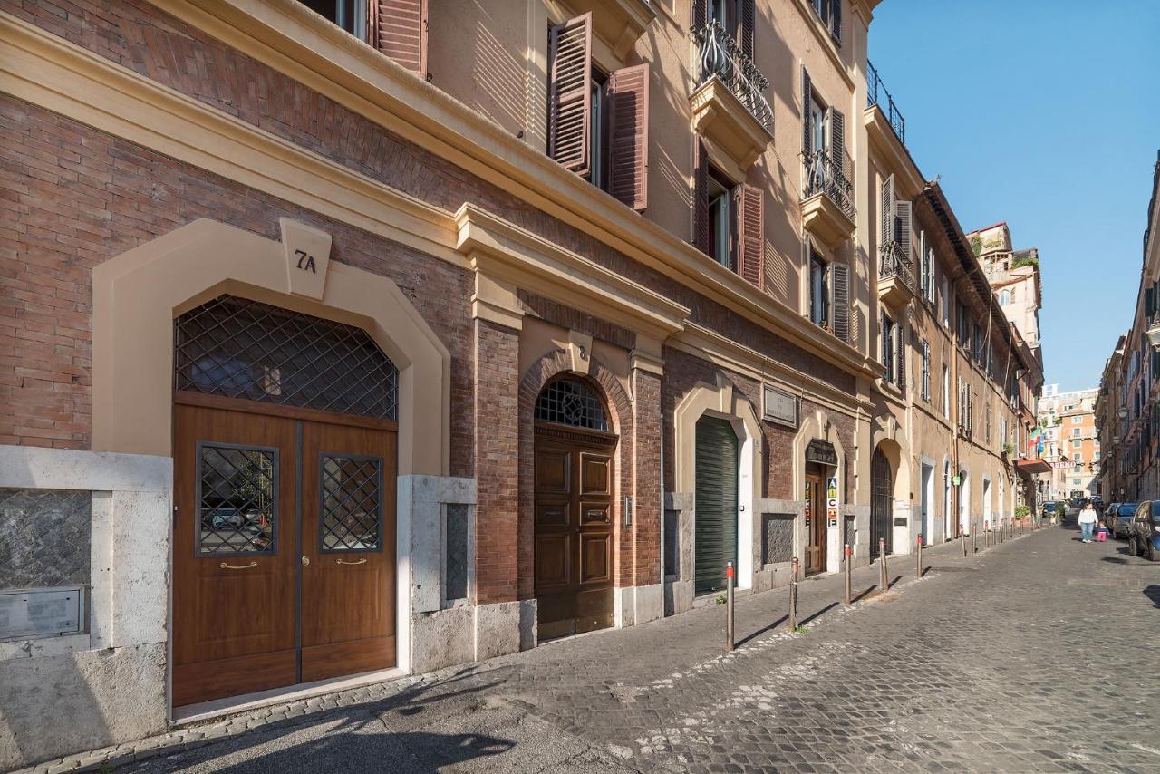 Monti Artistic Flat Roma