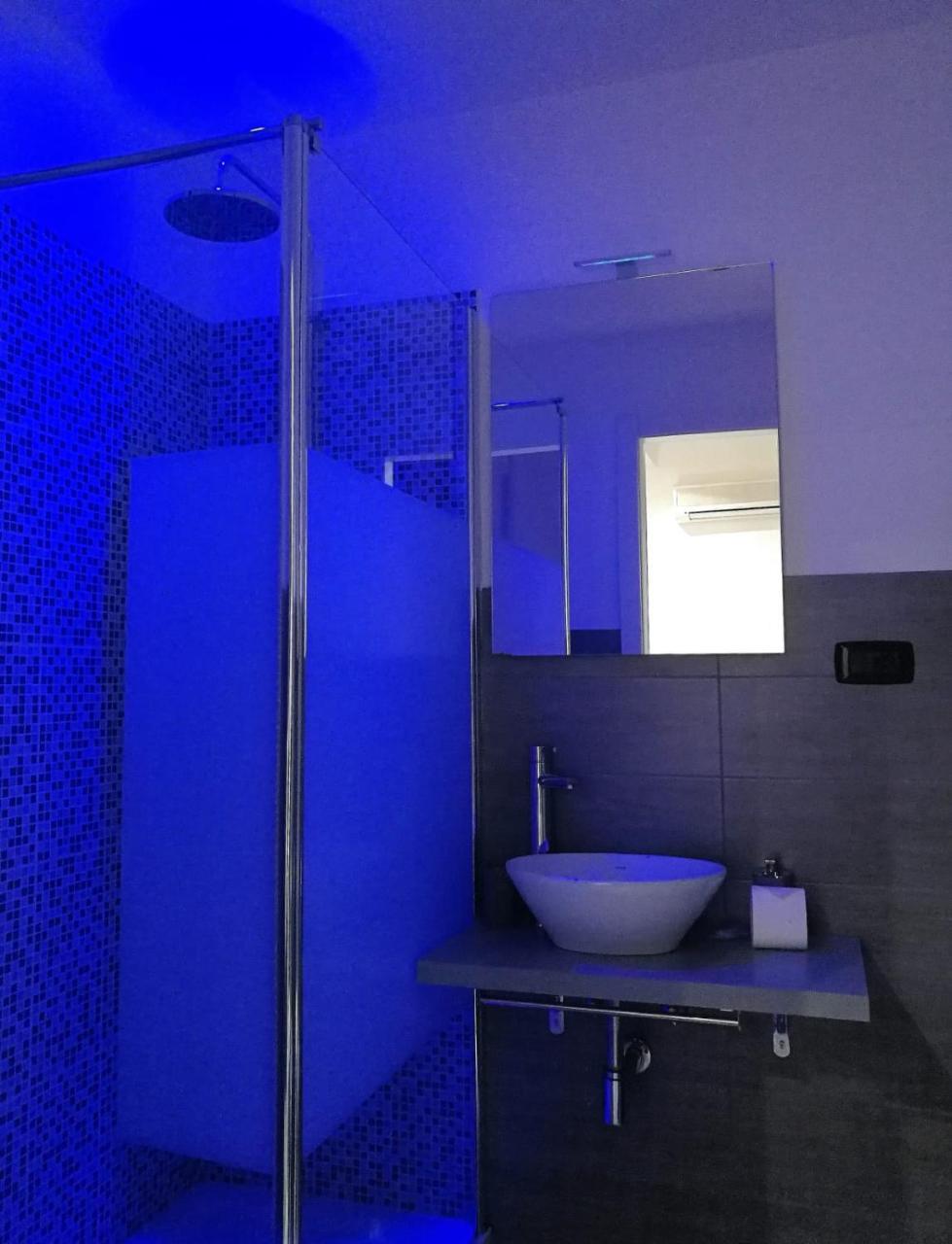 Guest house Chroma Italy - Chroma Deka Rome