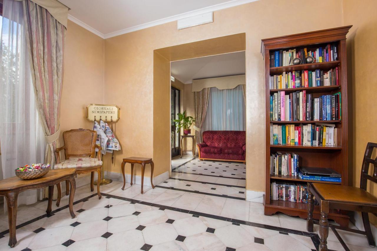Hotel Arco Di Travertino