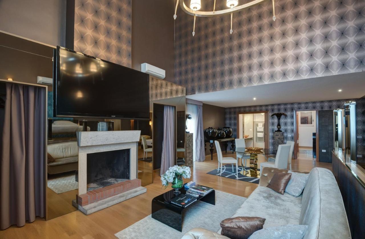 Penthouse - Private 3* Rom