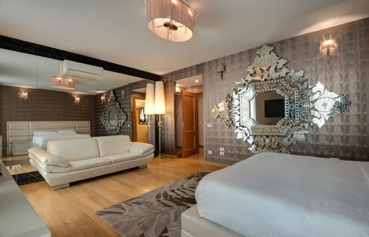 Penthouse - Private