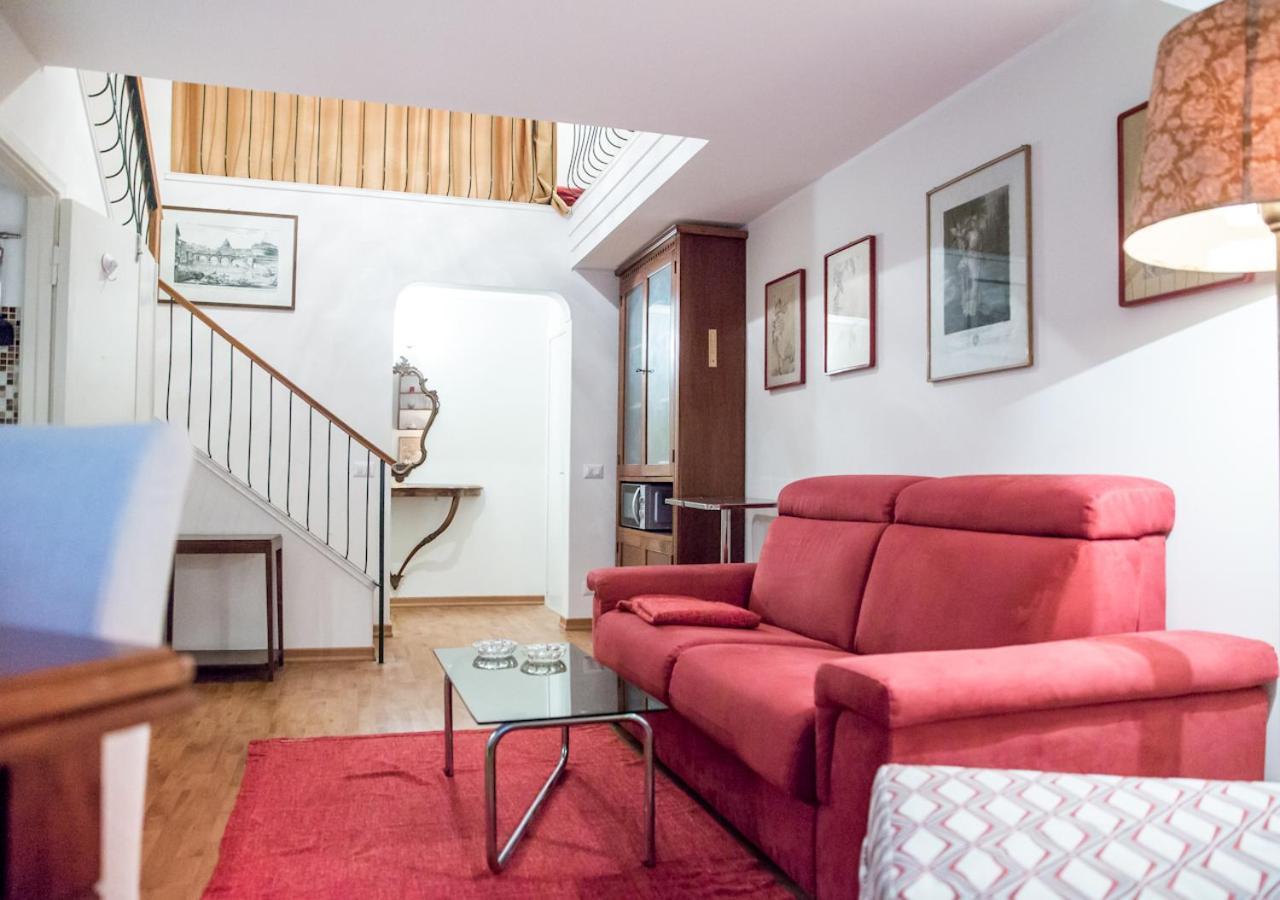 Rent In Rome Archimede Leilighet Roma