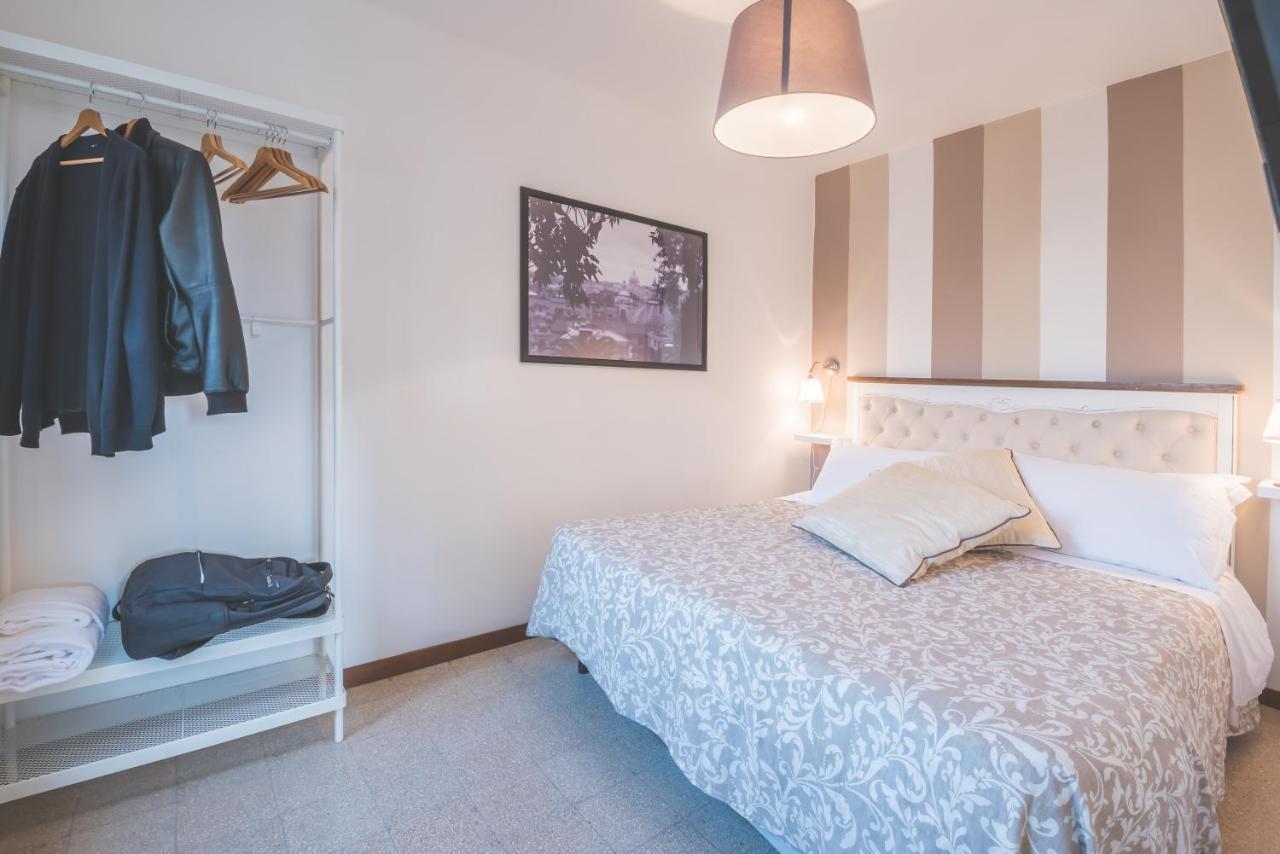 Pellegrino 75 Double Bedroom Roma