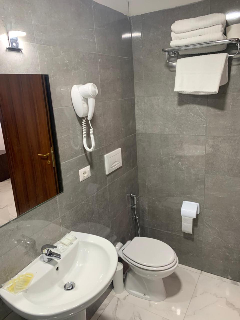 Serena House Roma