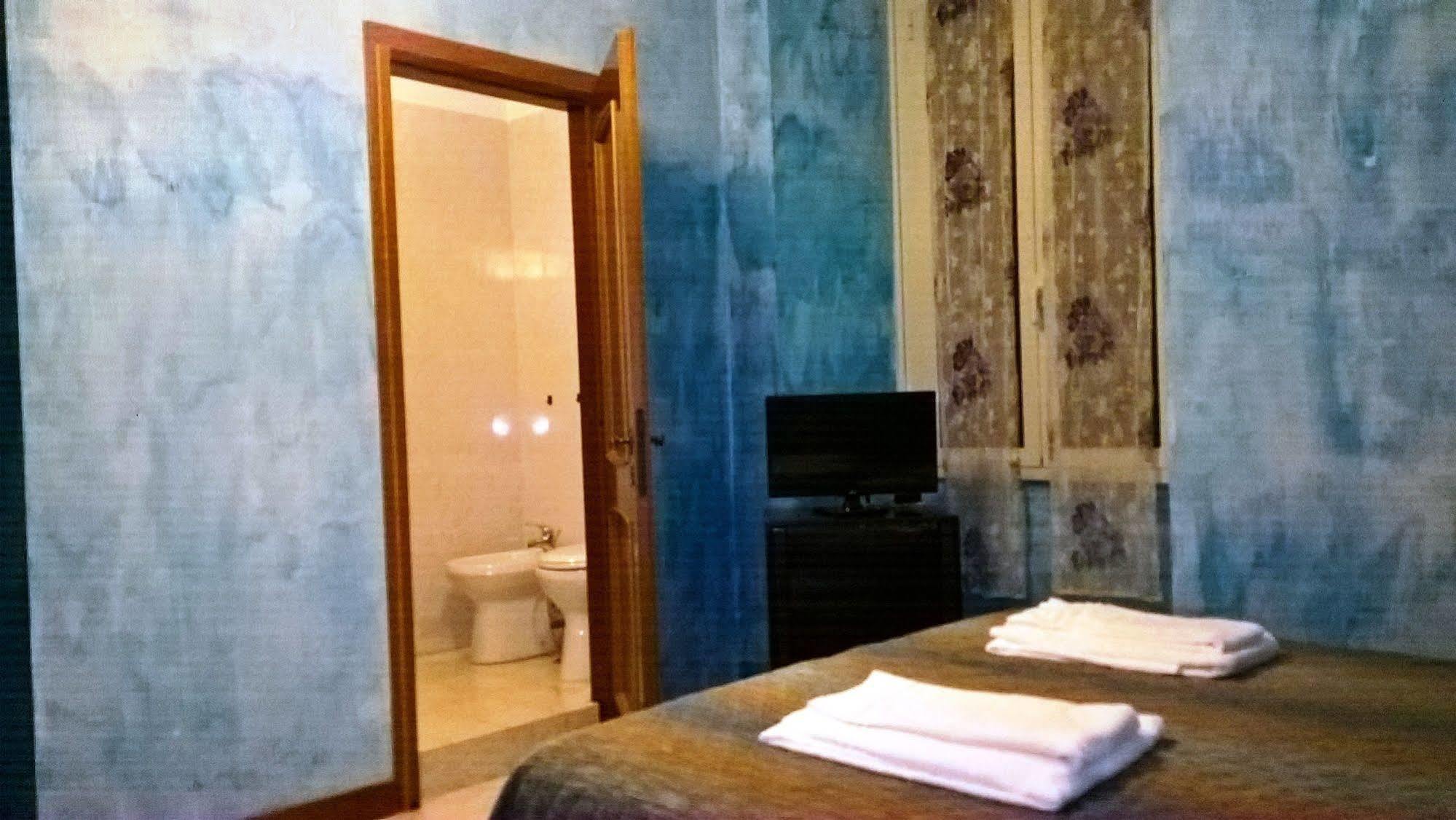 Gigi Guest house 2*