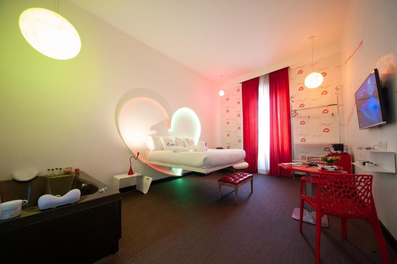 Irooms Jacuzzi Guest house