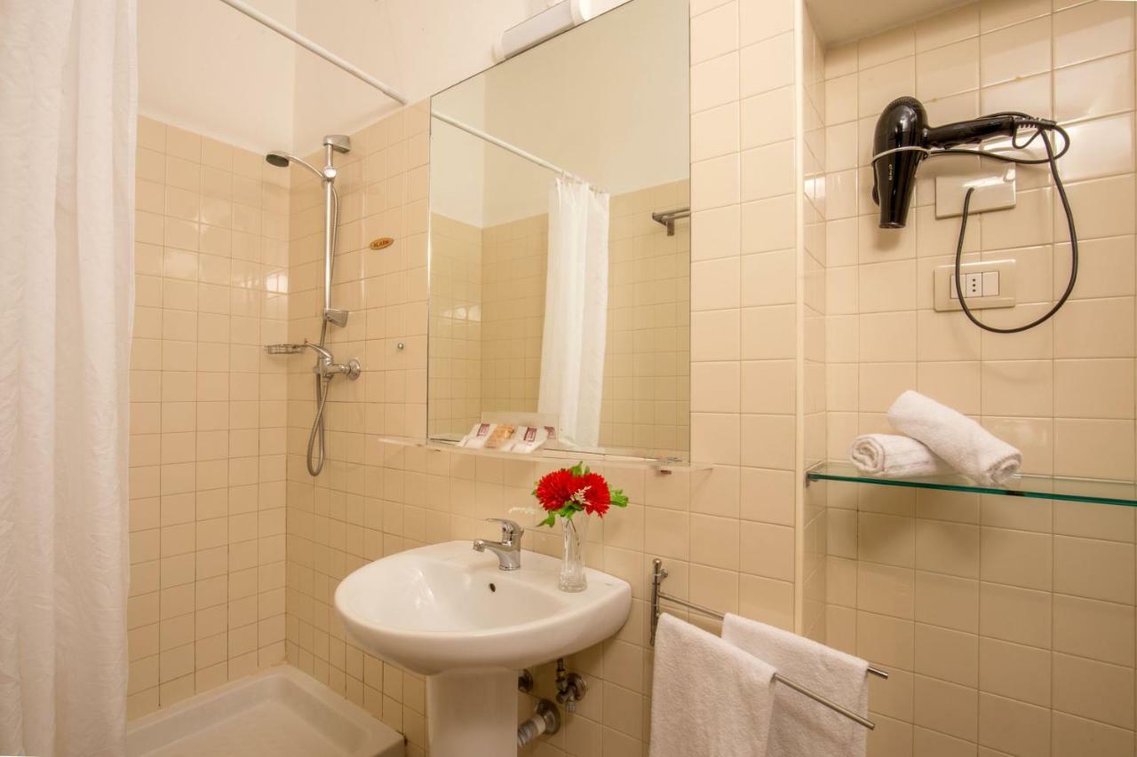 Hotell Xx Settembre 3*