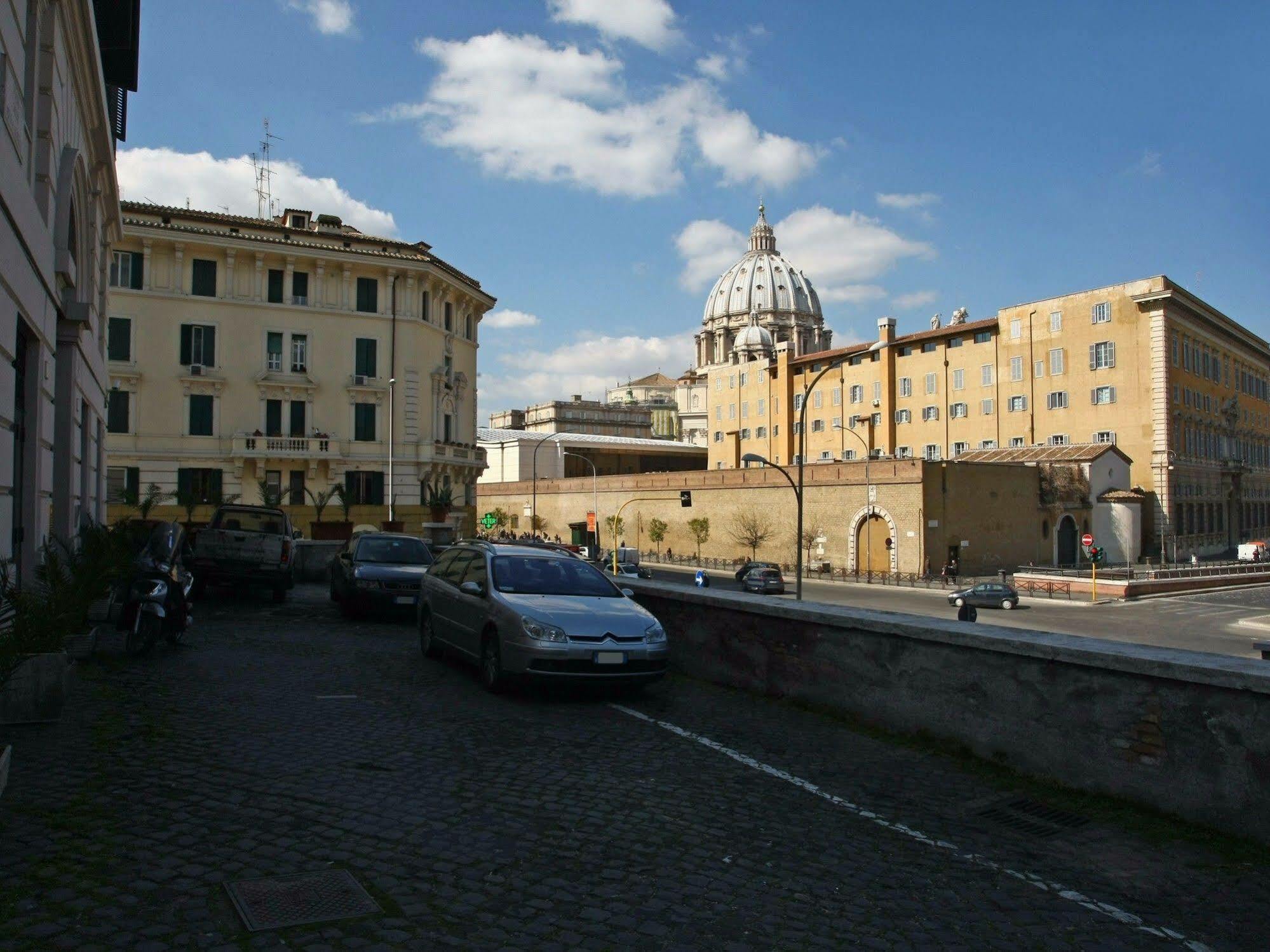 Al Colonnato Di San Pietro Alojamento de Acomodação e Pequeno-almoço