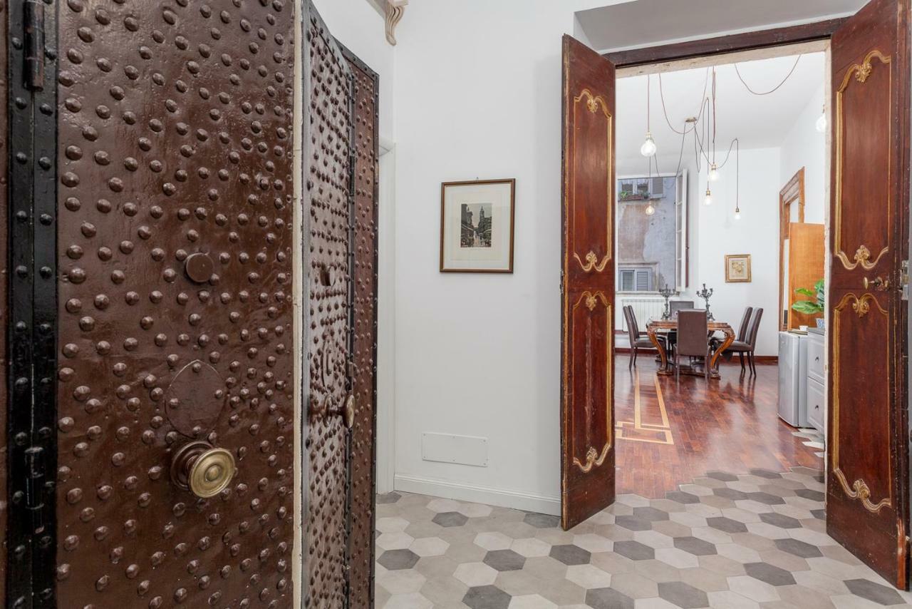 Palazzo Del Duca Piazza Navona Guest house 3*