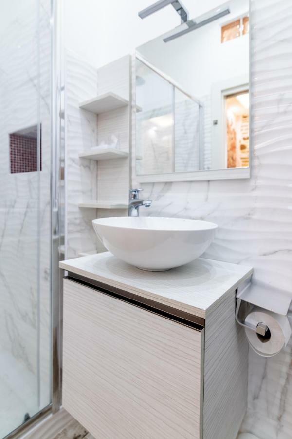 Zeus - Finestra Sul Vaticano Guest house *