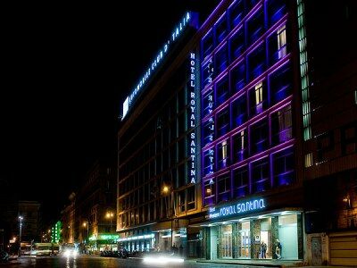 Courtyard By Marriott Park Hotel