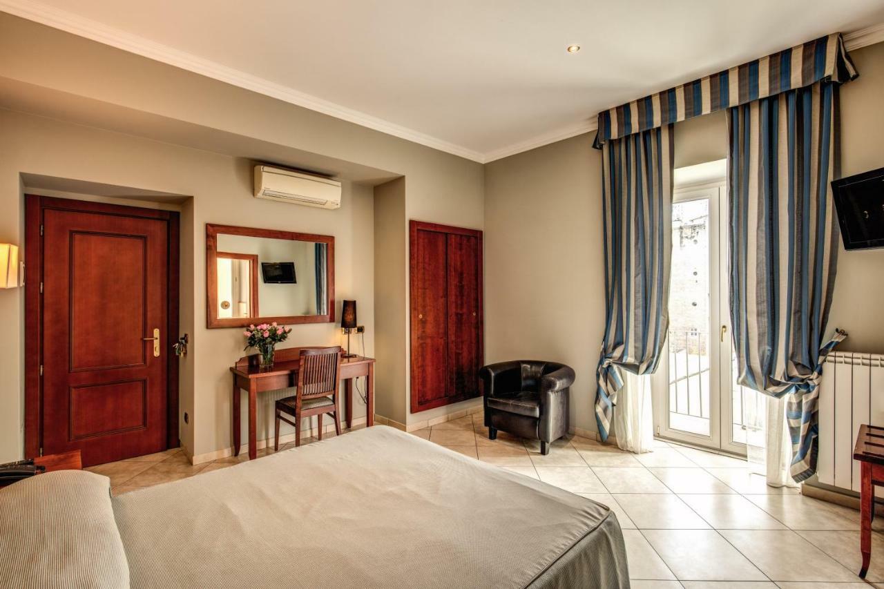 Hotel Taormina 2*