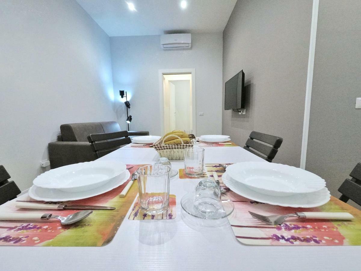 Vatican Luxury Corner Apartment