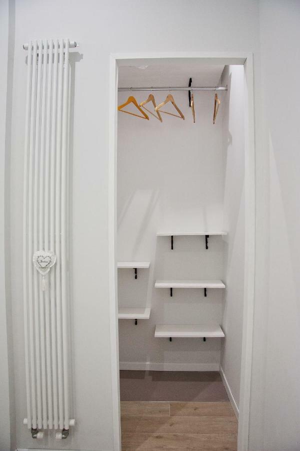 Vatican Luxury Corner Apartment