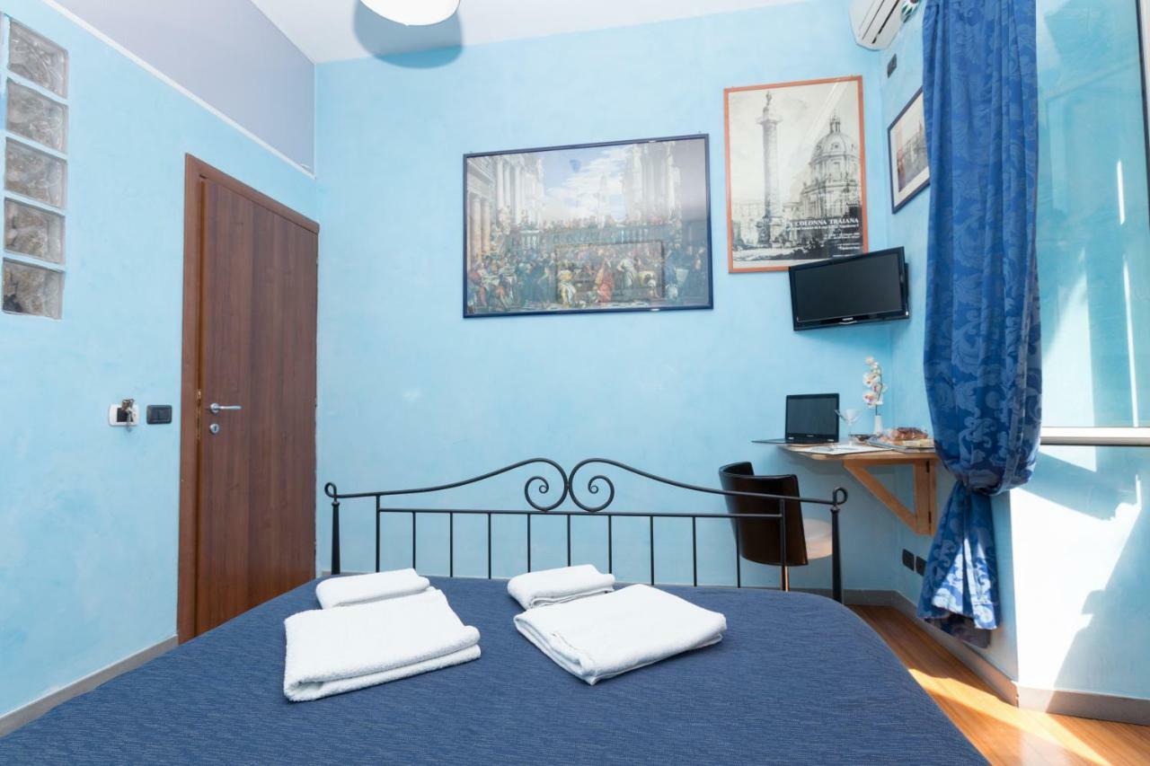 Domusamor Colosseo Bed & Breakfast 2*