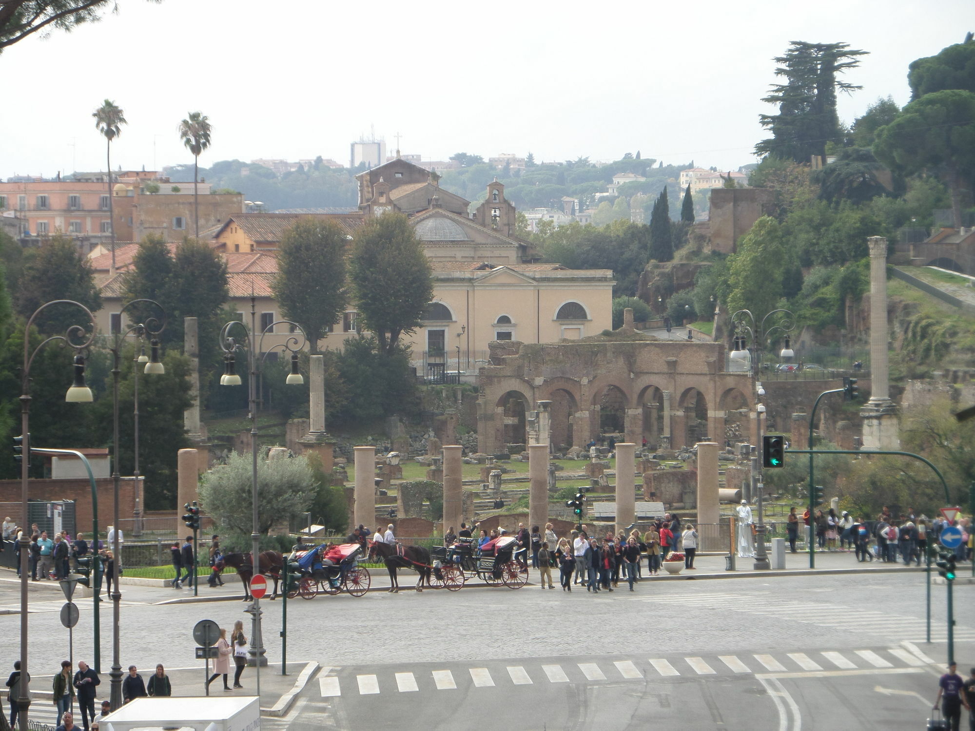 325 Ai Fori 2*