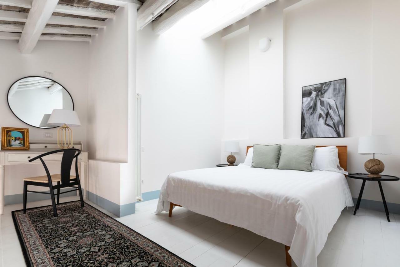 Sonder — Piazza Trilussa 2*