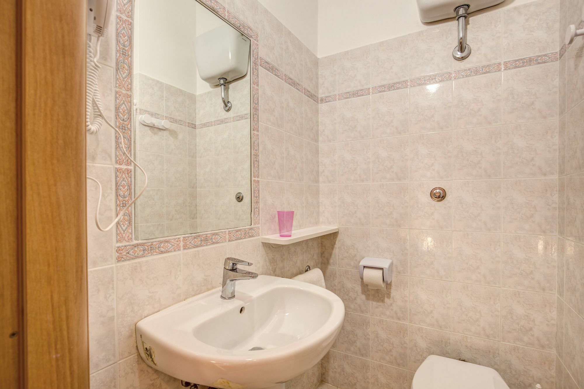 Hotell Nuova Monaco *