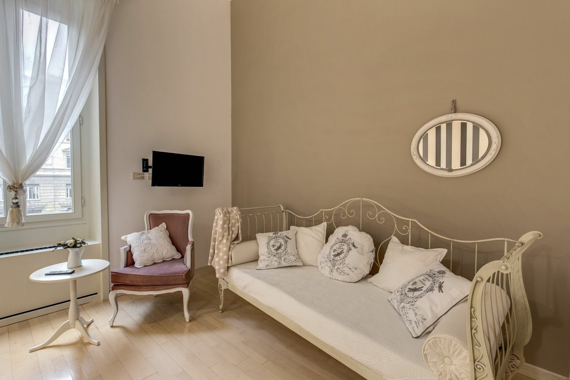 Trevi Miracle Apartamento *