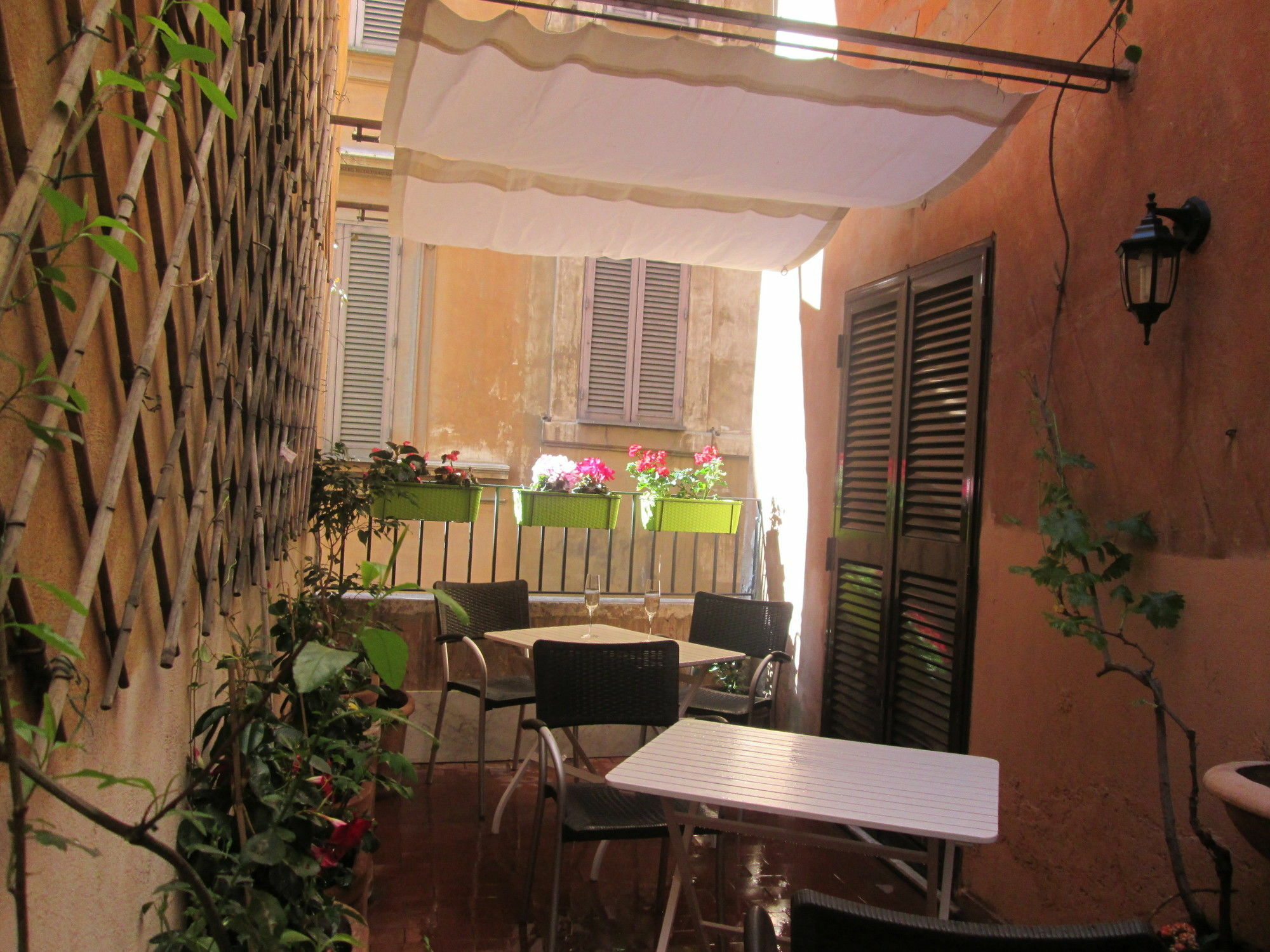 Trevi Elegance