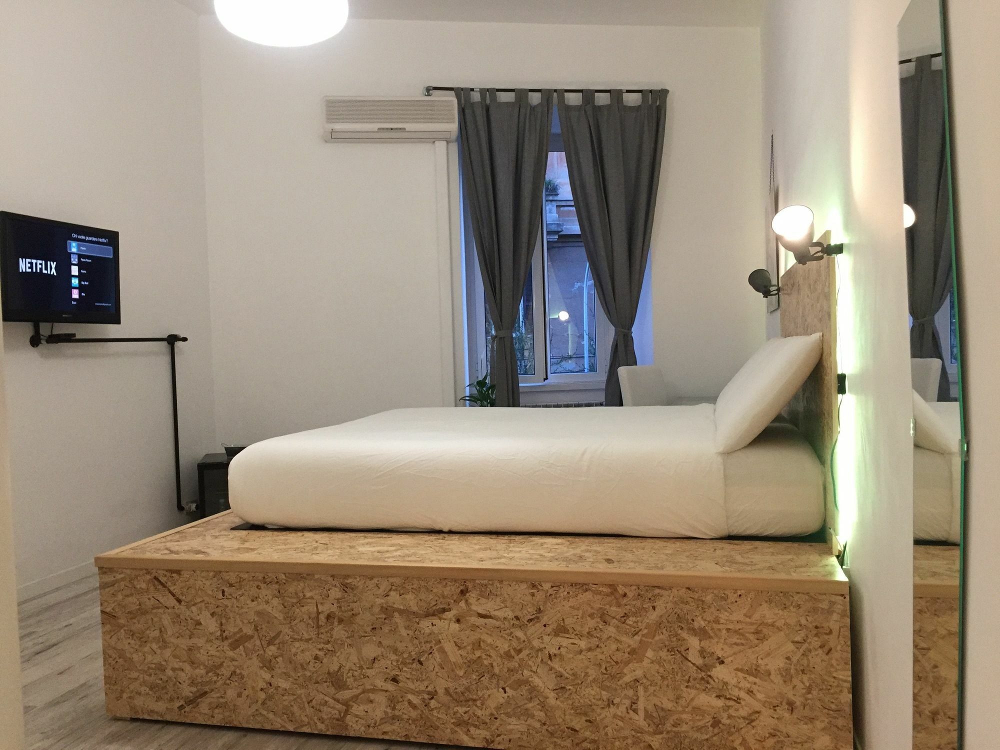 Gasthof Smoorooms Ostiense 3*