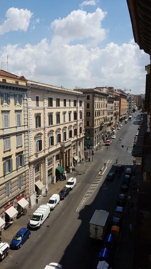 Casa de hóspedes Domus Ferraro 2*