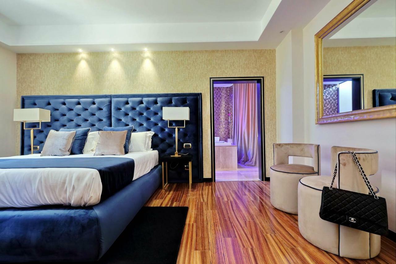 Pensión Spanish Diamond Luxury & Jacuzzi