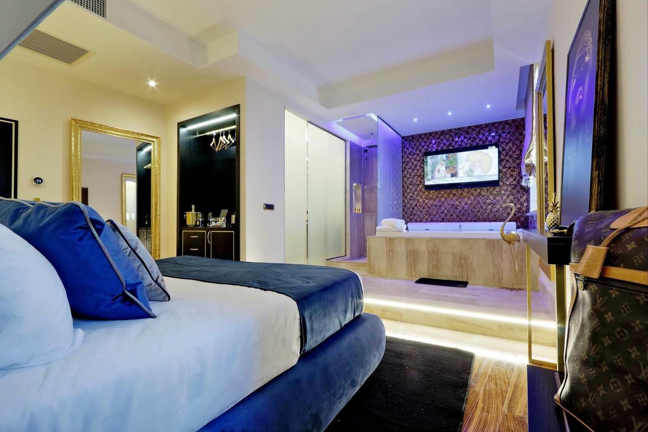 Spanish Diamond Luxury & Jacuzzi Pensión Roma