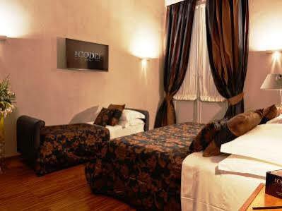 Hotel The Code