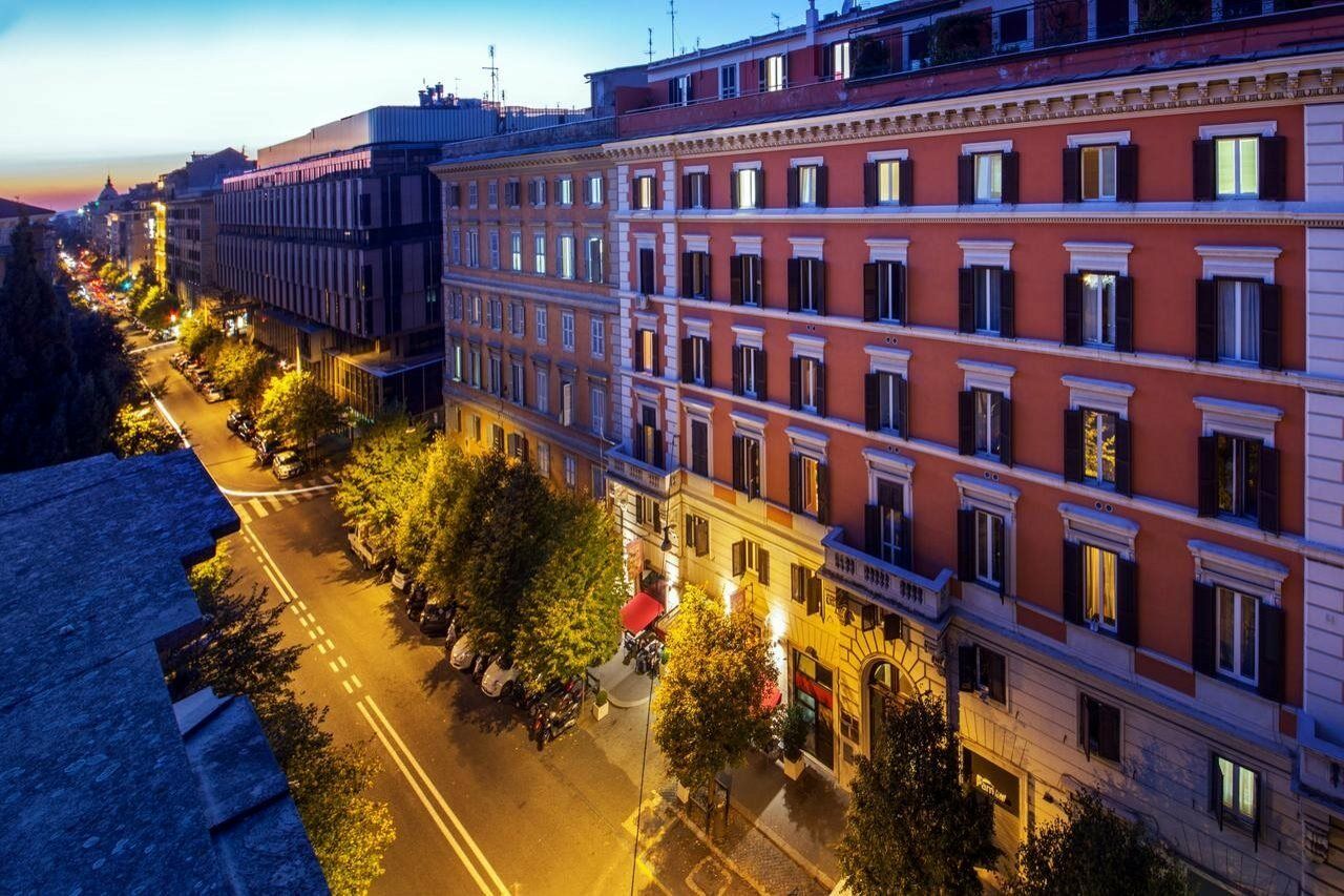 Oxford Hotell 4*