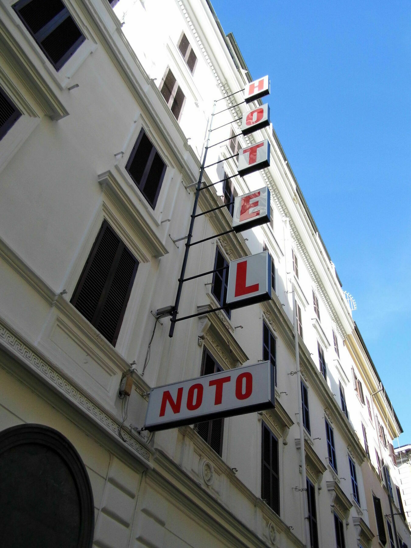 Hotell Raeli Noto