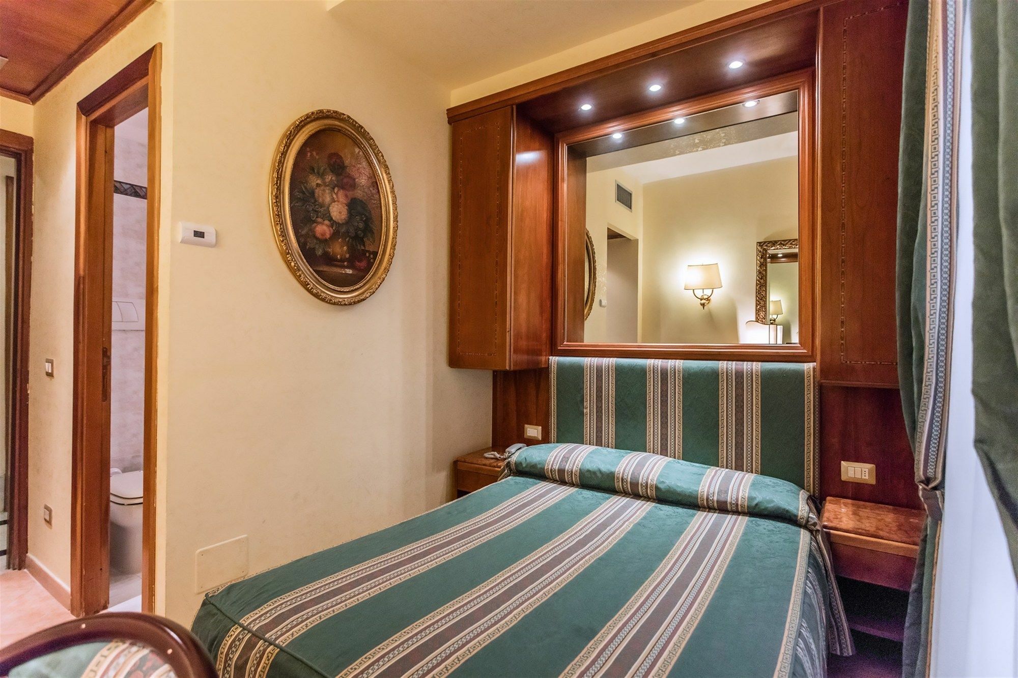 Raeli Noto Hotel Rom