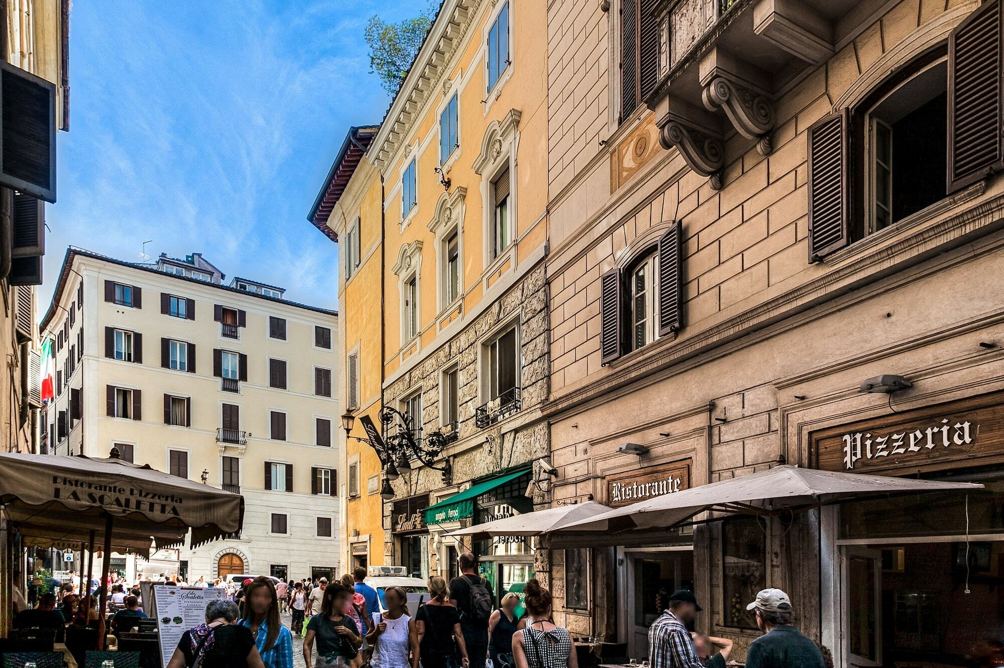 Charme & Chic Luxury 2* Roma