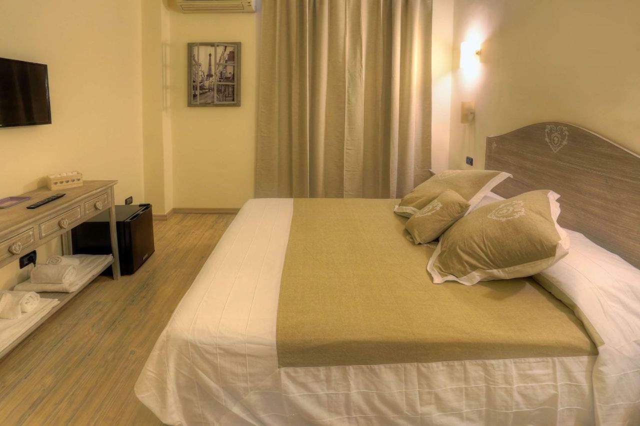 La Casa Di Maurizio Bed & Breakfast 3*