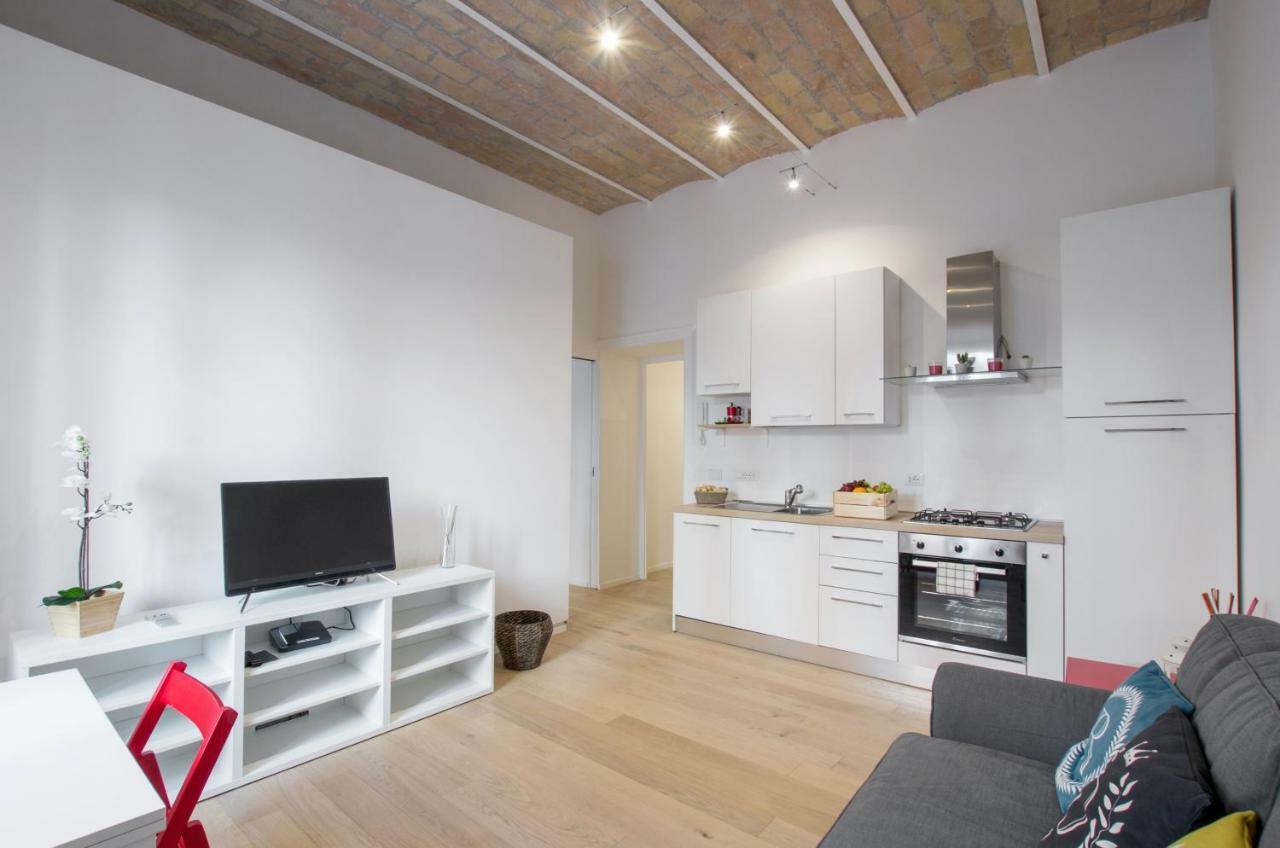 6 Stars Roma