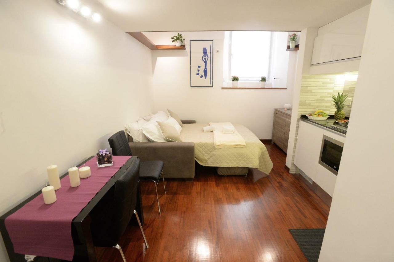 Apartment Alex Rom