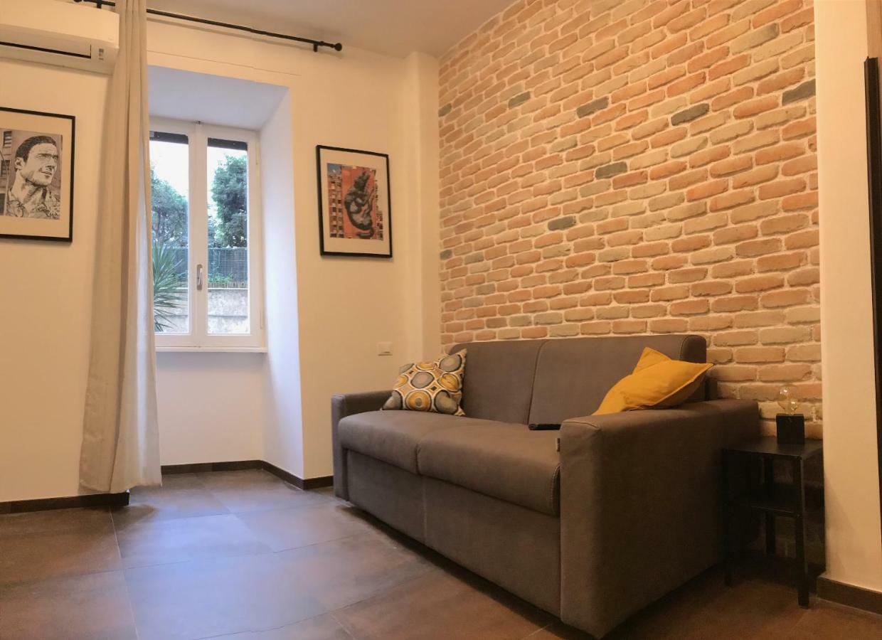 Apartment In Via Licia Rom