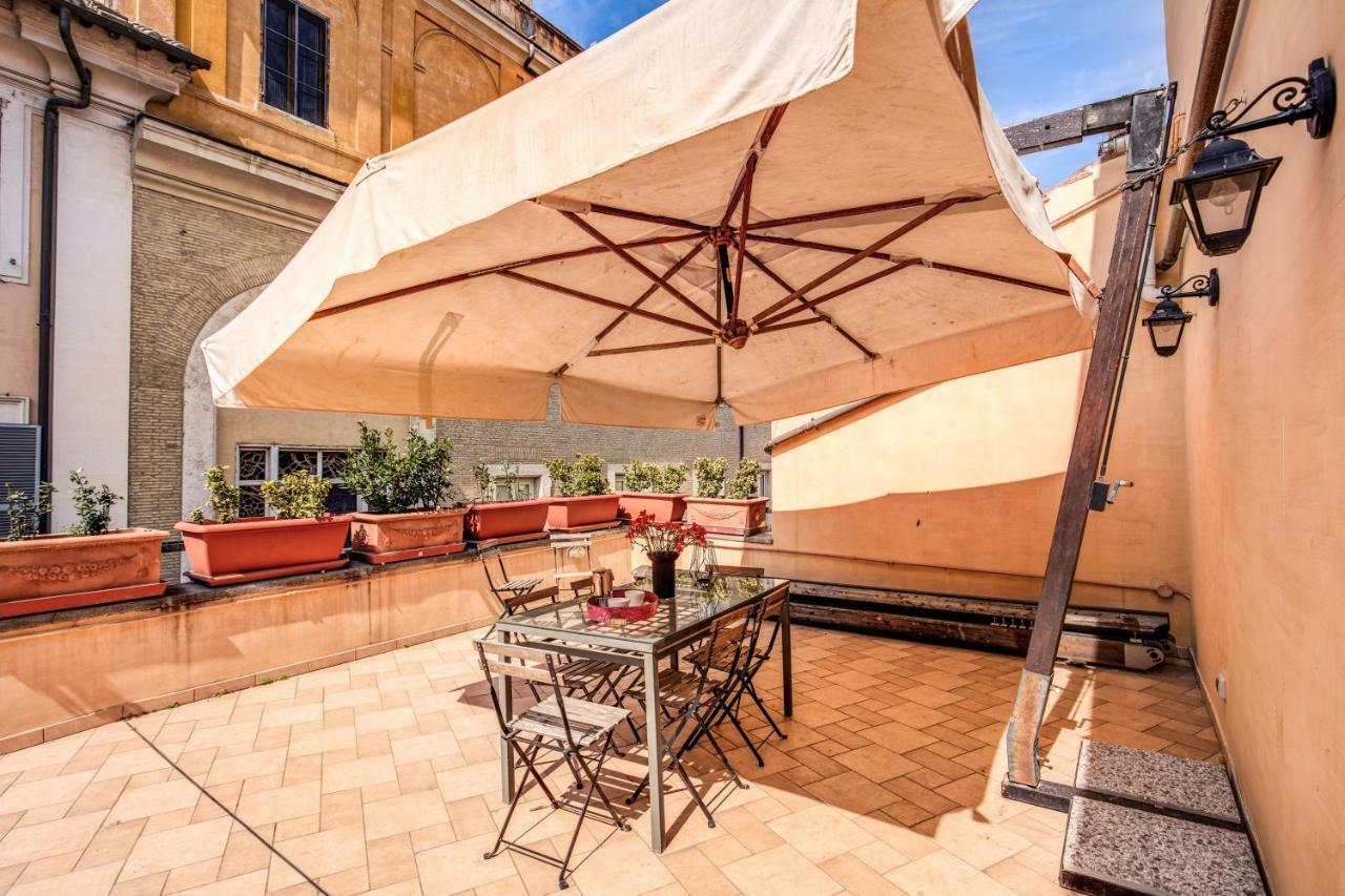 Apartment Appartamento Via Del Monte Della Farina Rom