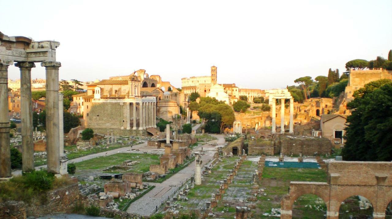 Apartamento Center Fori Imperiali Raffy's Charming *
