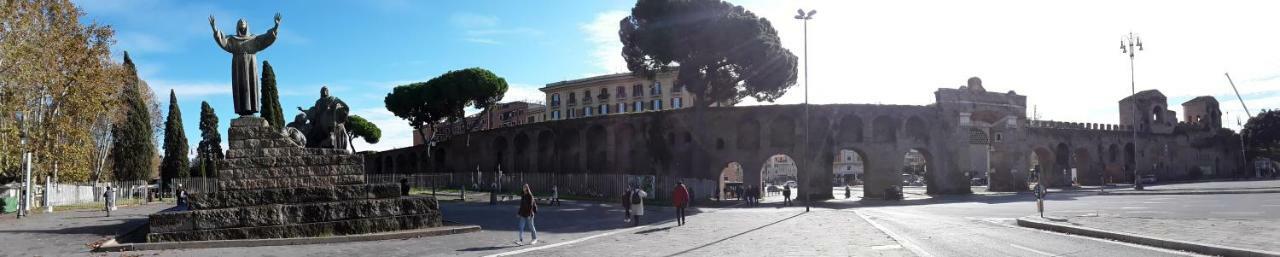 Central San Giovanni * Rom