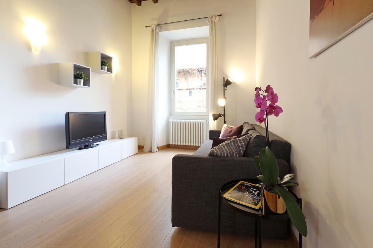 Croce 77 Central Apartment Rome