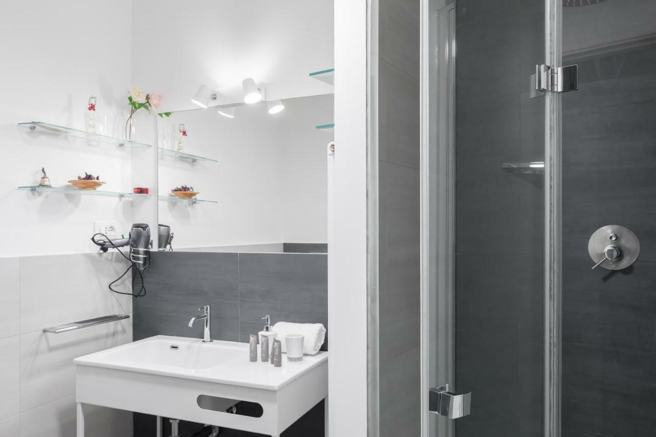 Amoretti Apartment, 6 Persone, 3 Camere, 2 Bagni, Balcone, Wi-fi, Metro B Monti Tiburtini