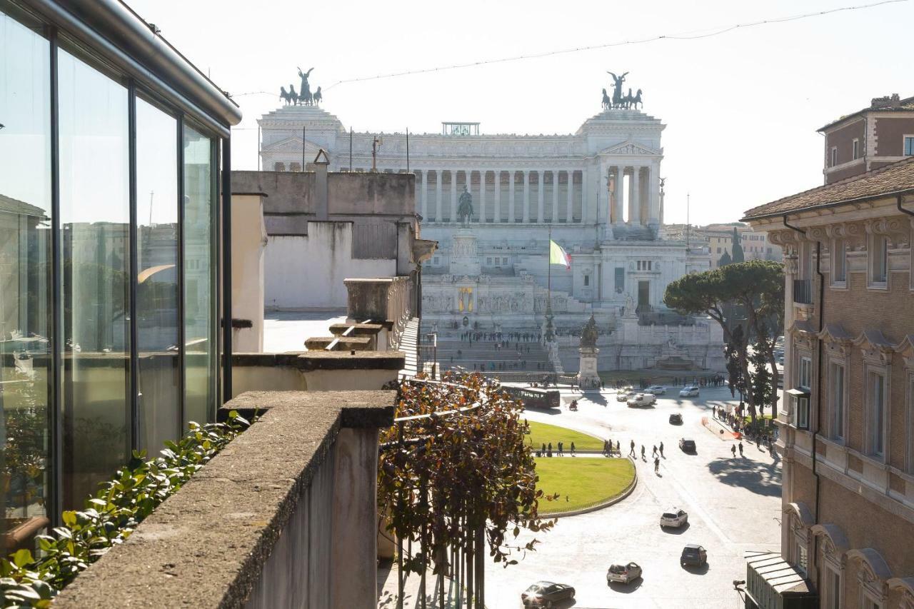 Amazing Penthouse Piazza Venezia Roma