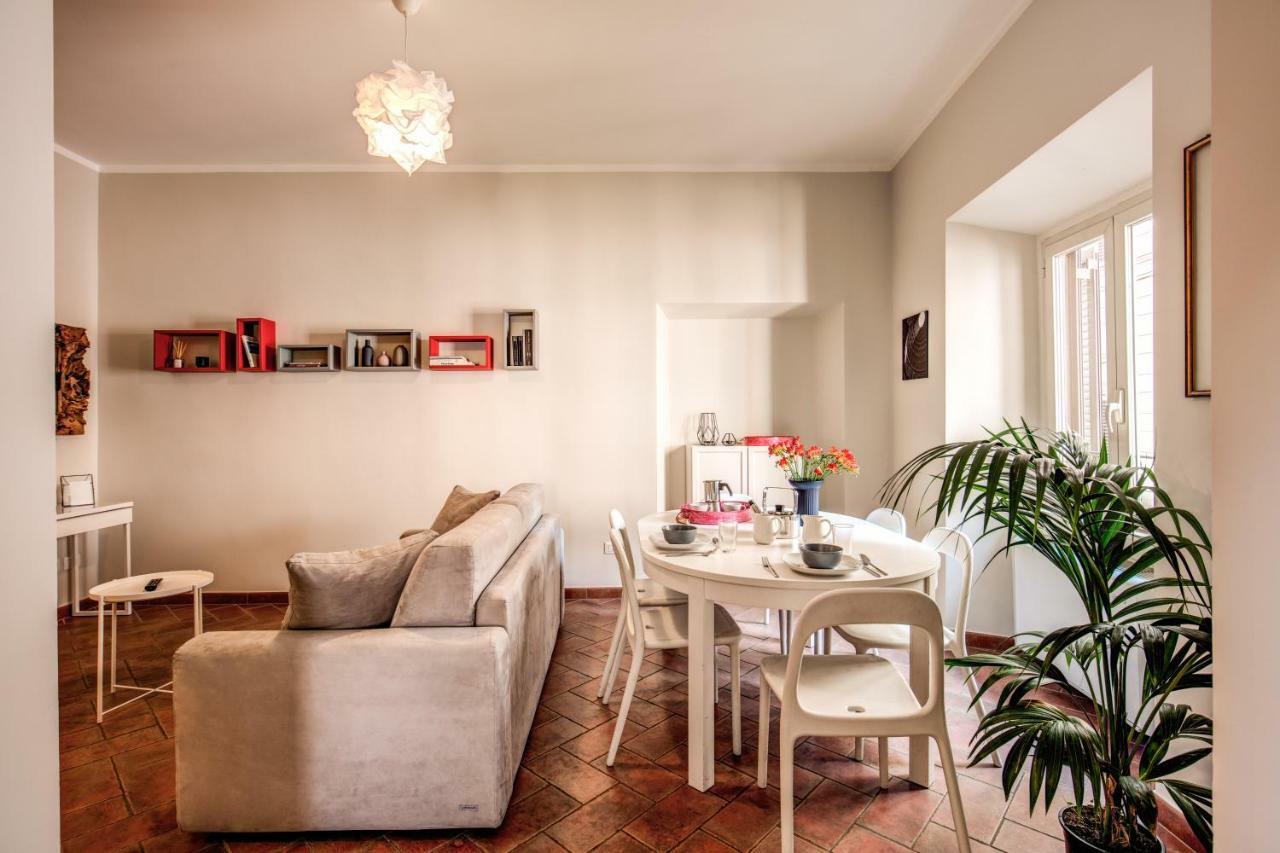 Appartamento Via Del Monte Della Farina Apartment Rom
