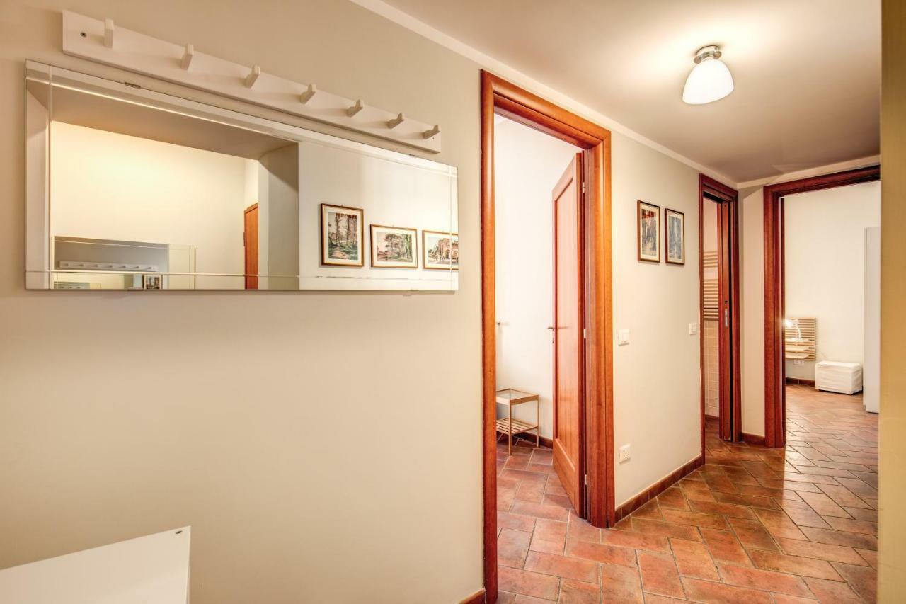 Appartamento Via Del Monte Della Farina Rom