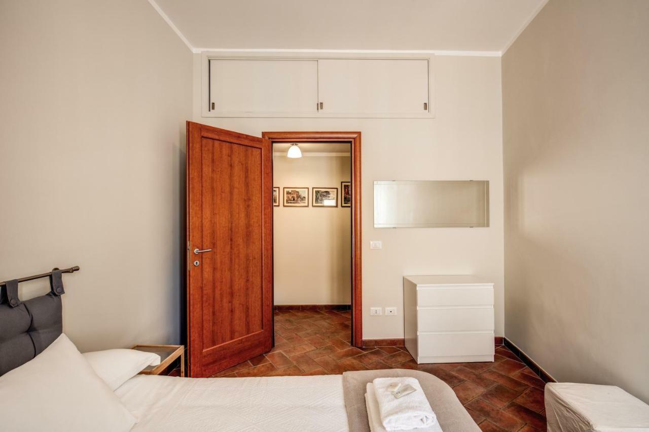 Appartamento Via Del Monte Della Farina Apartment *