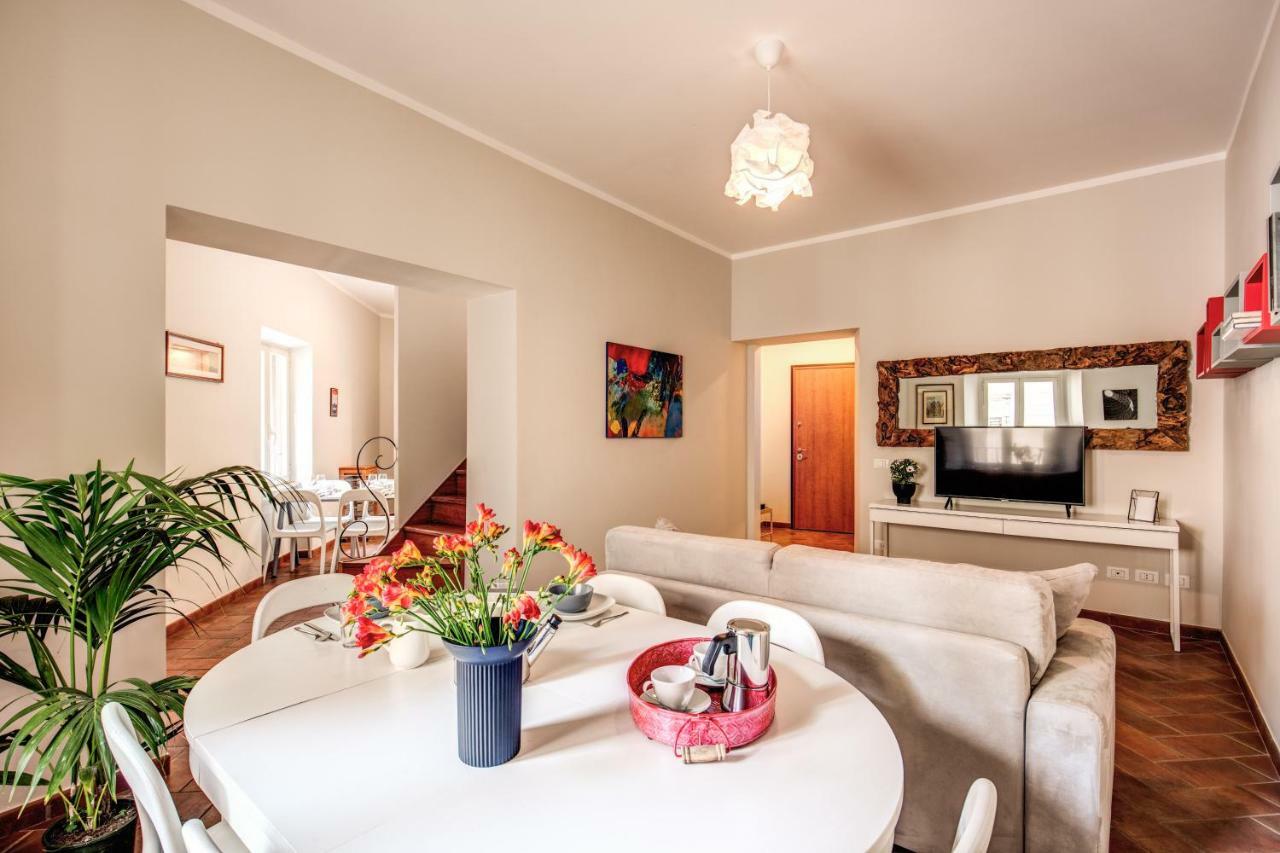 Apartment Appartamento Via Del Monte Della Farina