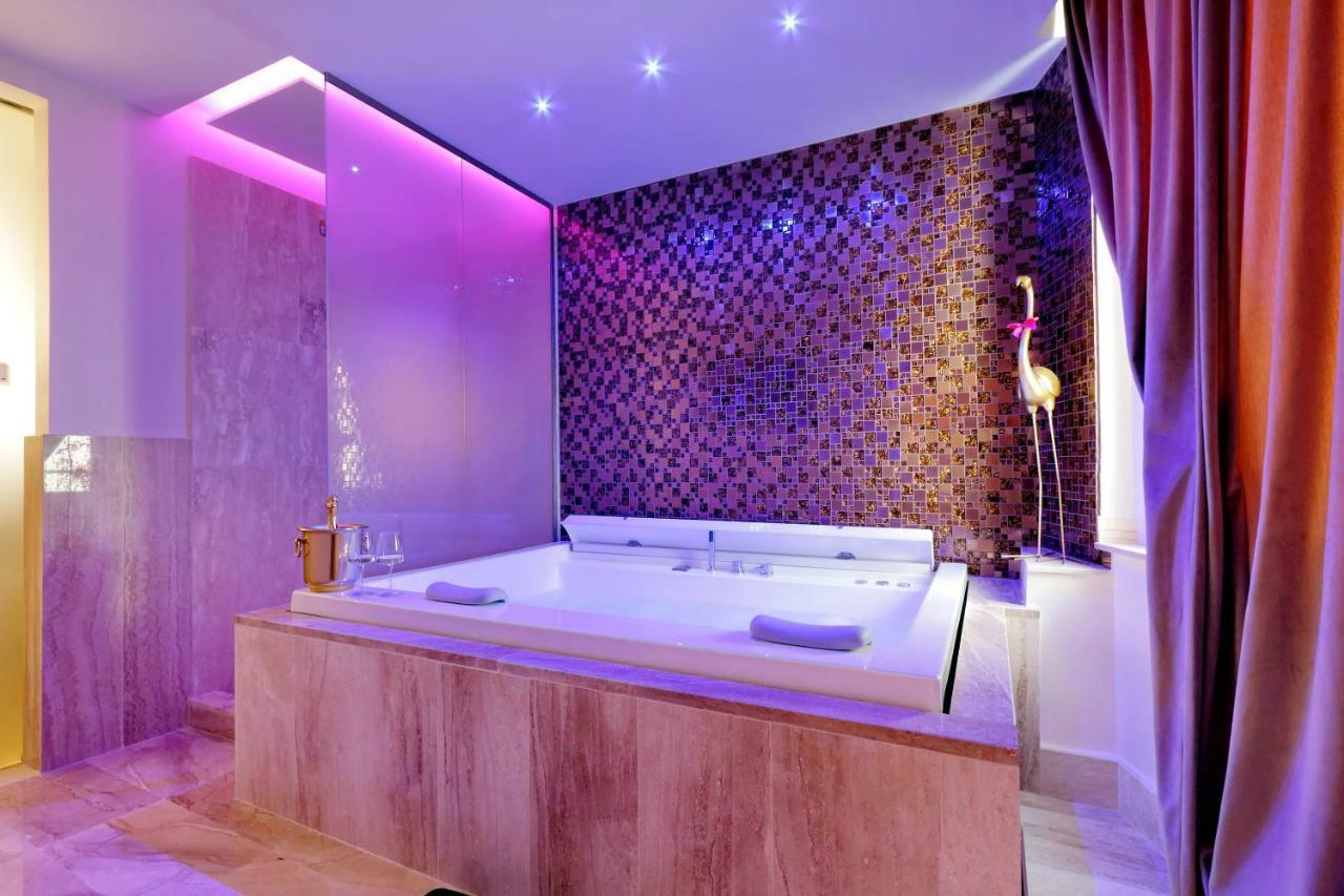Pensión Spanish Diamond Luxury & Jacuzzi